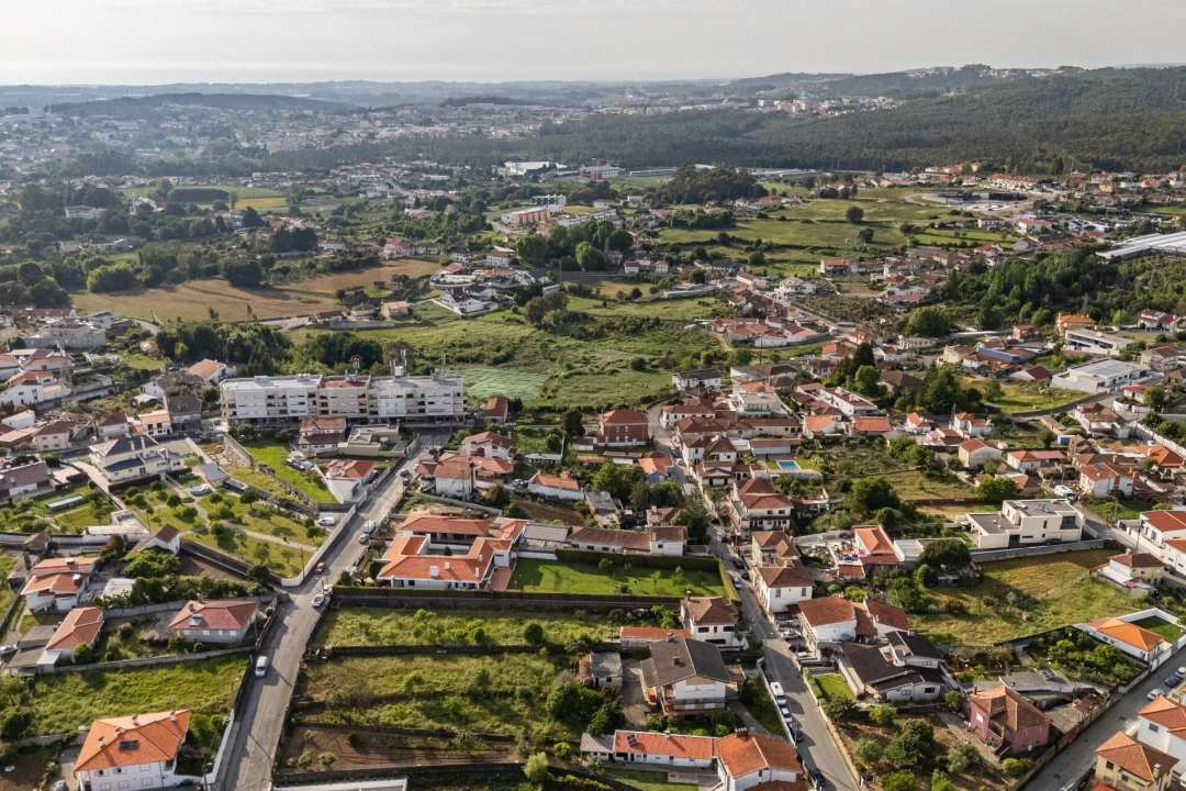 Moradia T3 para Venda em Escapães Foto 8