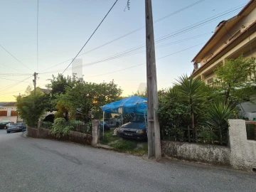 Moradia T5 para Venda em Ferreiros do Dão