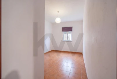 Moradia T5 para Venda em Ferreiros do Dão