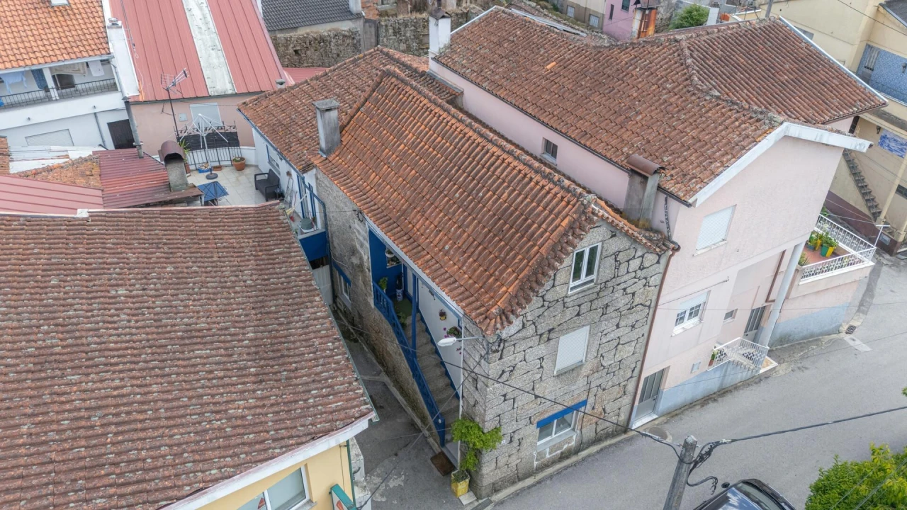 Moradia T5 para Venda em Ferreiros do Dão Foto 3