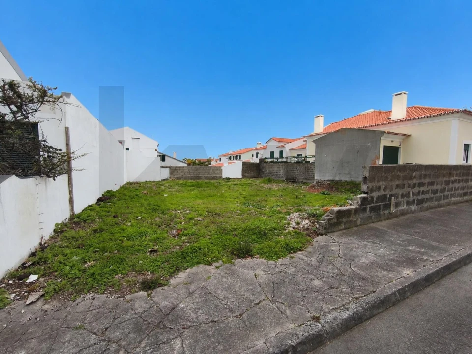 Terreno para Venda em Ponta Delgada (São Pedro) Foto 1