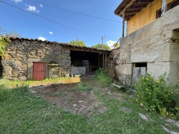 Moradia T3 para Venda em Seixo do Côa e Vale Longo