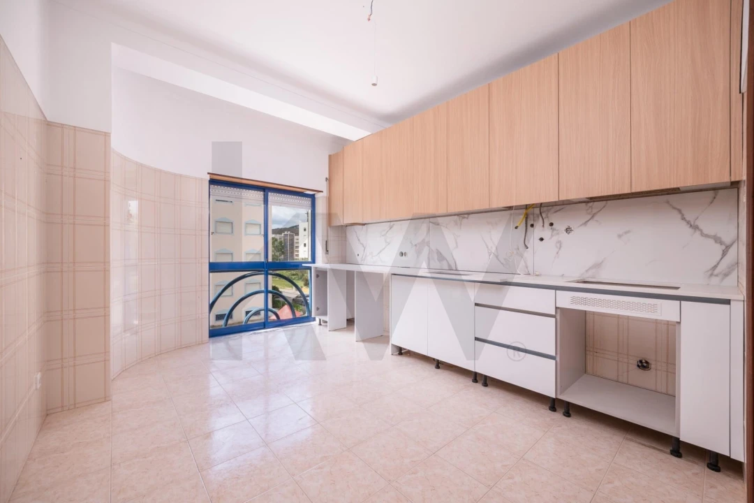 Apartamento T2 para Venda em Miranda do Corvo Foto 7