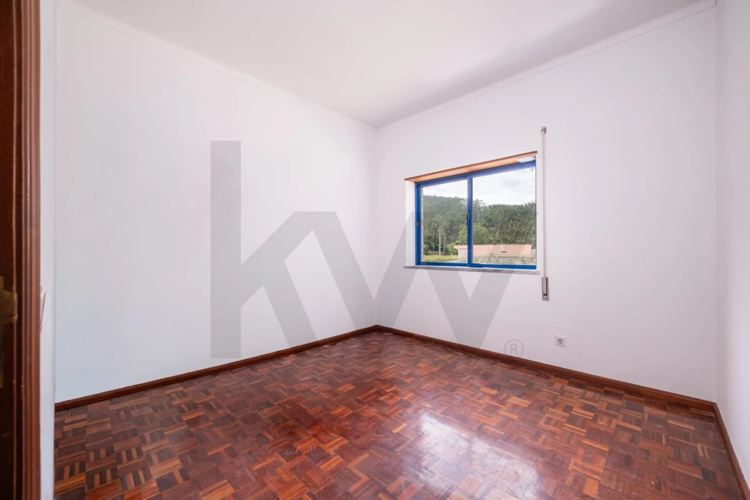 Apartamento T2 para Venda em Miranda do Corvo Foto 8