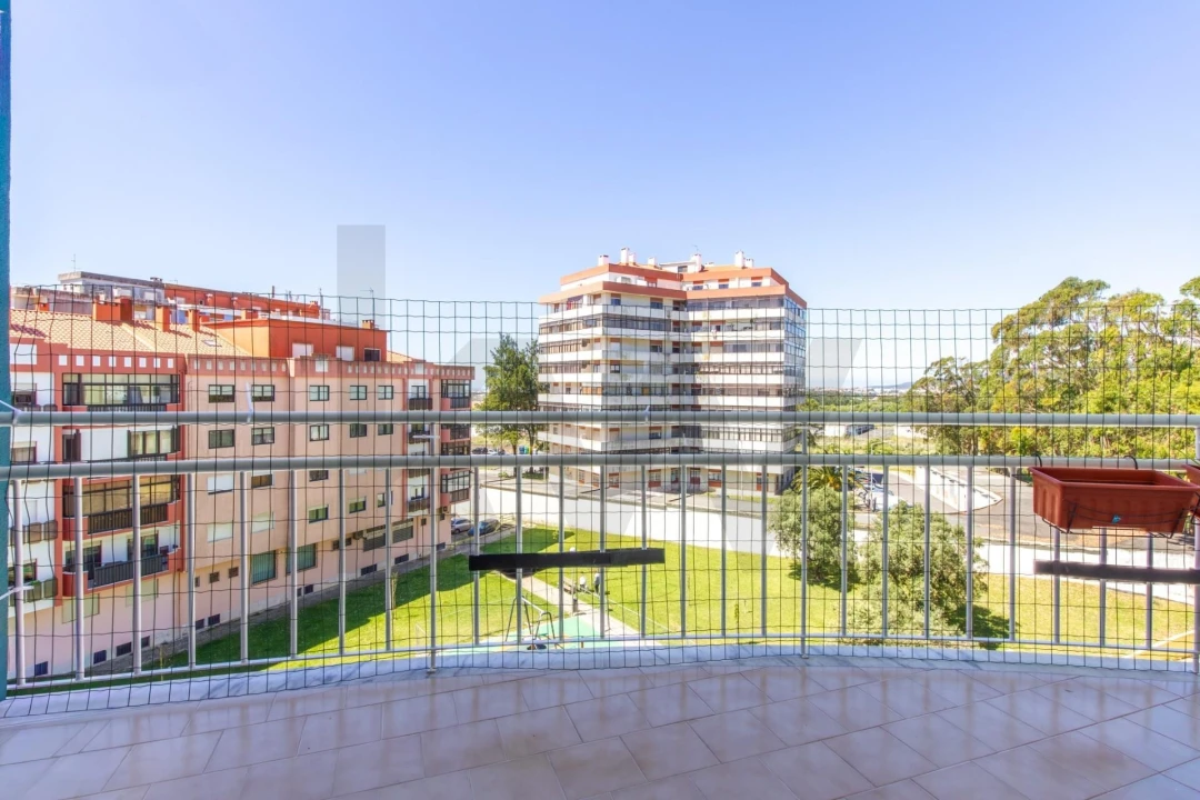 Apartamento T3 para Venda em Cacém e São Marcos Foto 26