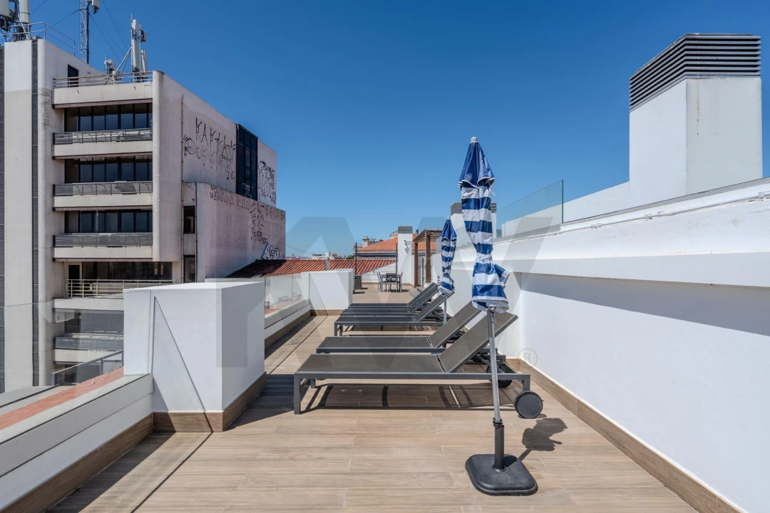 Apartamento T2 para Arrendamento em Misericórdia Foto 28