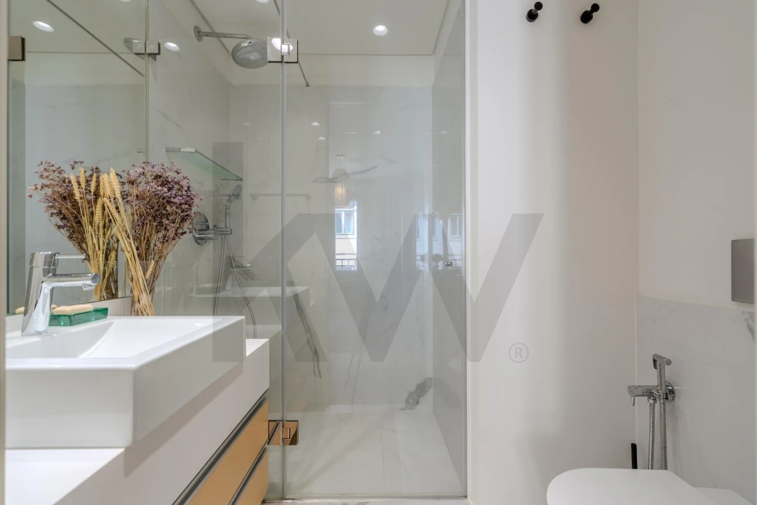 Apartamento T2 para Arrendamento em Misericórdia Foto 23
