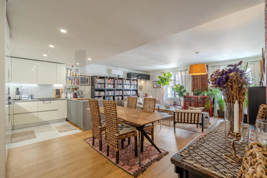 Apartamento T2 para Arrendamento em Misericórdia Foto 1