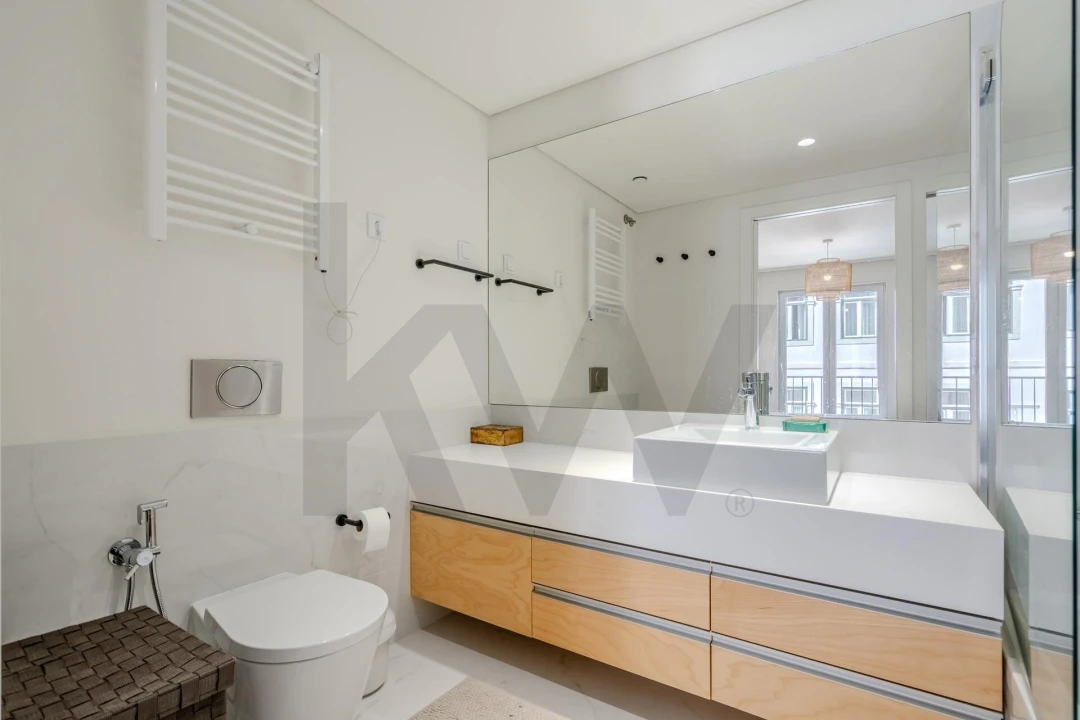 Apartamento T2 para Arrendamento em Misericórdia Foto 17