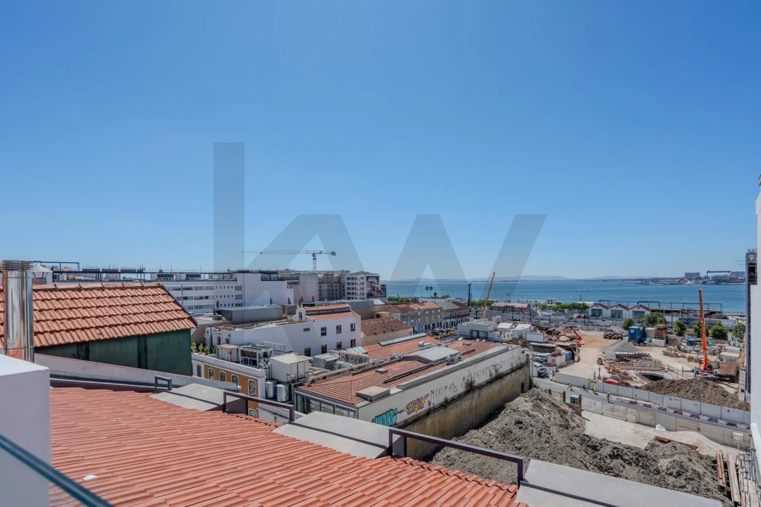 Apartamento T2 para Arrendamento em Misericórdia Foto 30