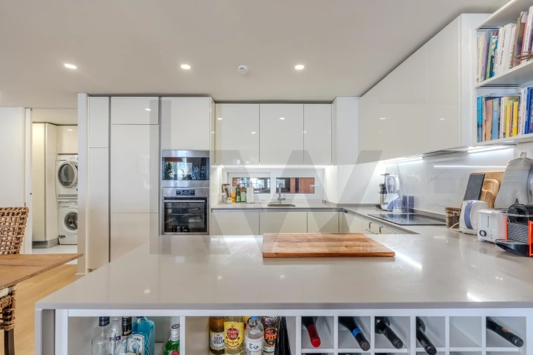 Apartamento T2 para Arrendamento em Misericórdia Foto 5