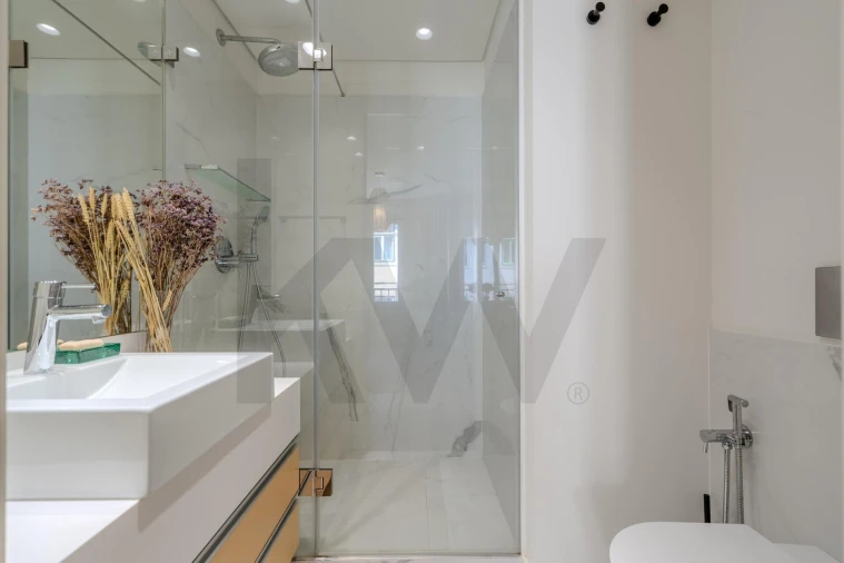 Apartamento T2 para Arrendamento em Misericórdia Foto 23