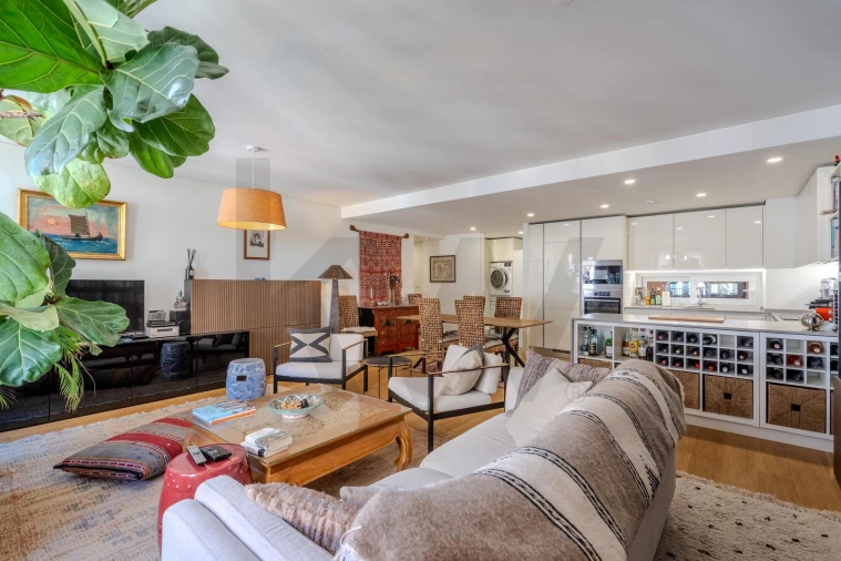 Apartamento T2 para Arrendamento em Misericórdia Foto 9