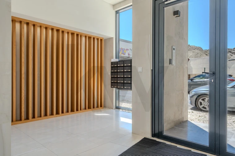 Apartamento T2 para Arrendamento em Misericórdia Foto 31