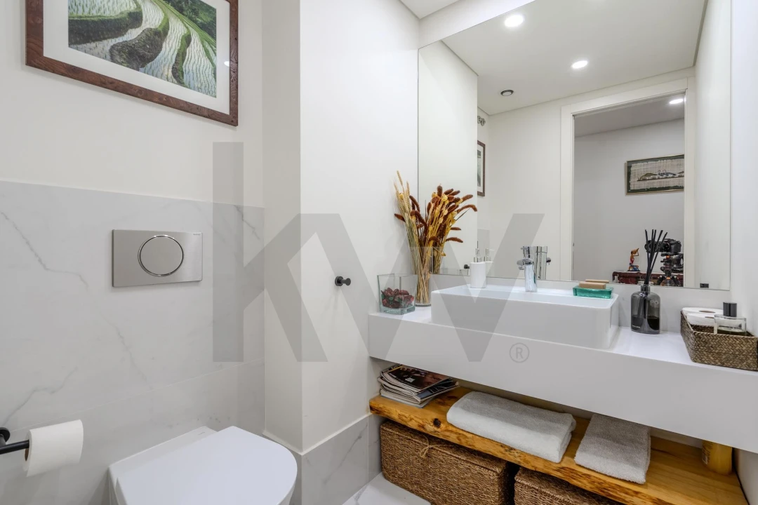 Apartamento T2 para Arrendamento em Misericórdia Foto 11