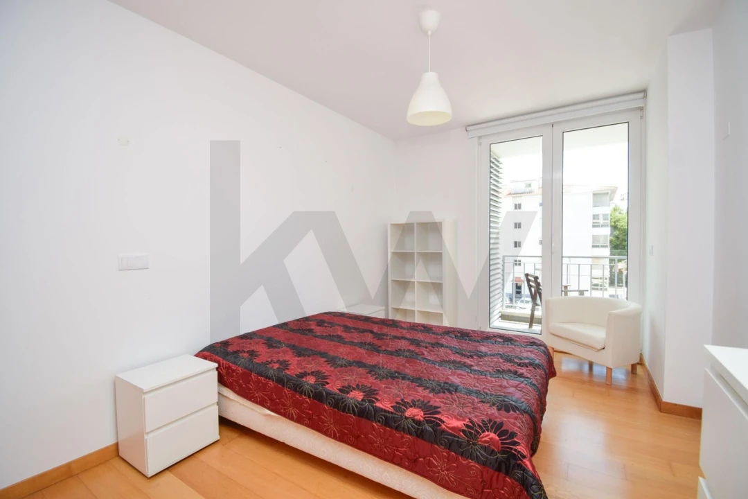 Apartamento T3 para Arrendamento em São Domingos de Rana Foto 18