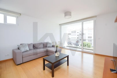 Apartamento T3 para Arrendamento em São Domingos de Rana