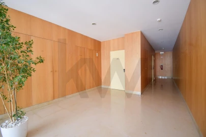 Apartamento T3 para Arrendamento em São Domingos de Rana