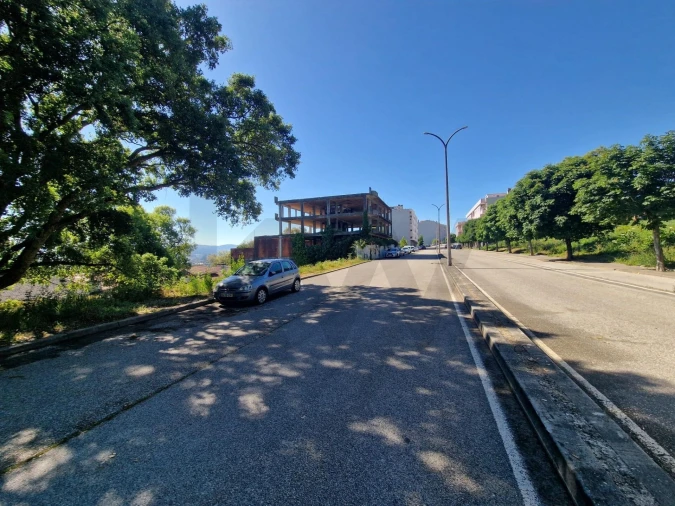 Terreno para Venda em São João da Madeira Foto 4