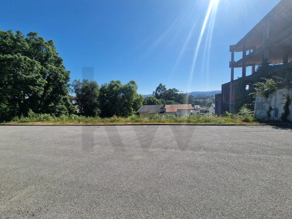 Terreno para Venda em São João da Madeira Foto 6
