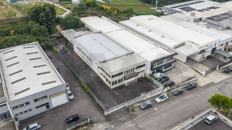 Armazém para Venda em Silveiros e Rio Covo (Santa Eulália)