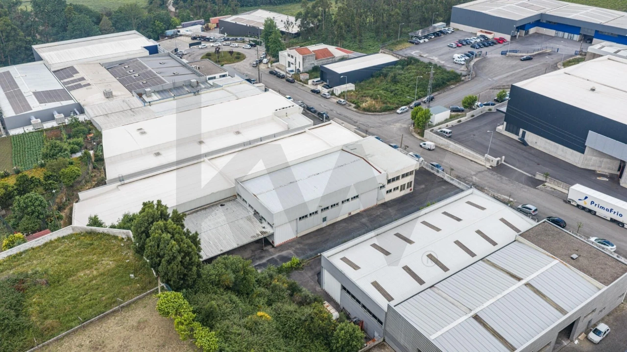 Armazém para Venda em Silveiros e Rio Covo (Santa Eulália) Foto 20