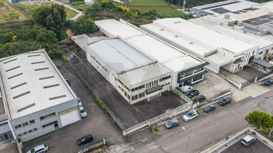 Armazém para Venda em Silveiros e Rio Covo (Santa Eulália) Foto 31