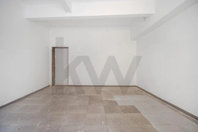 Armazém para Arrendamento em Vila Franca de Xira
