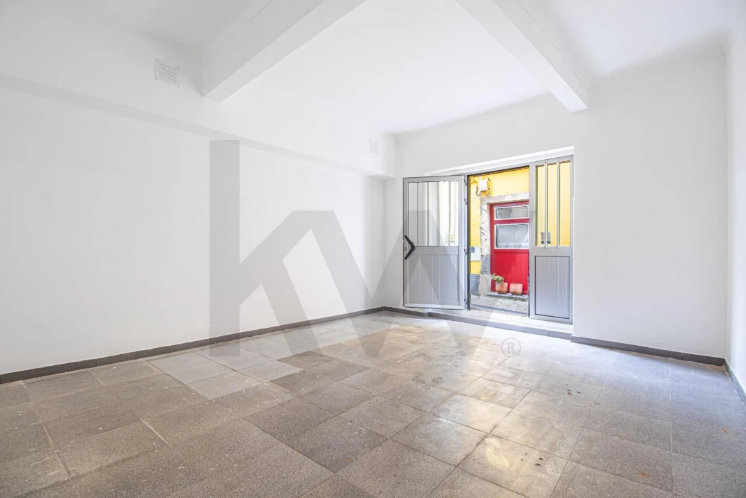 Armazém para Arrendamento em Vila Franca de Xira Foto 1