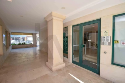 Apartamento T1 para Arrendamento em Carcavelos e Parede