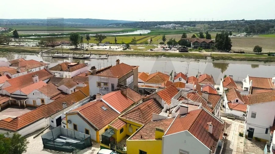 Moradia T2 para Venda em Santa Maria do Castelo e Santiago e Santa Susana Foto 28