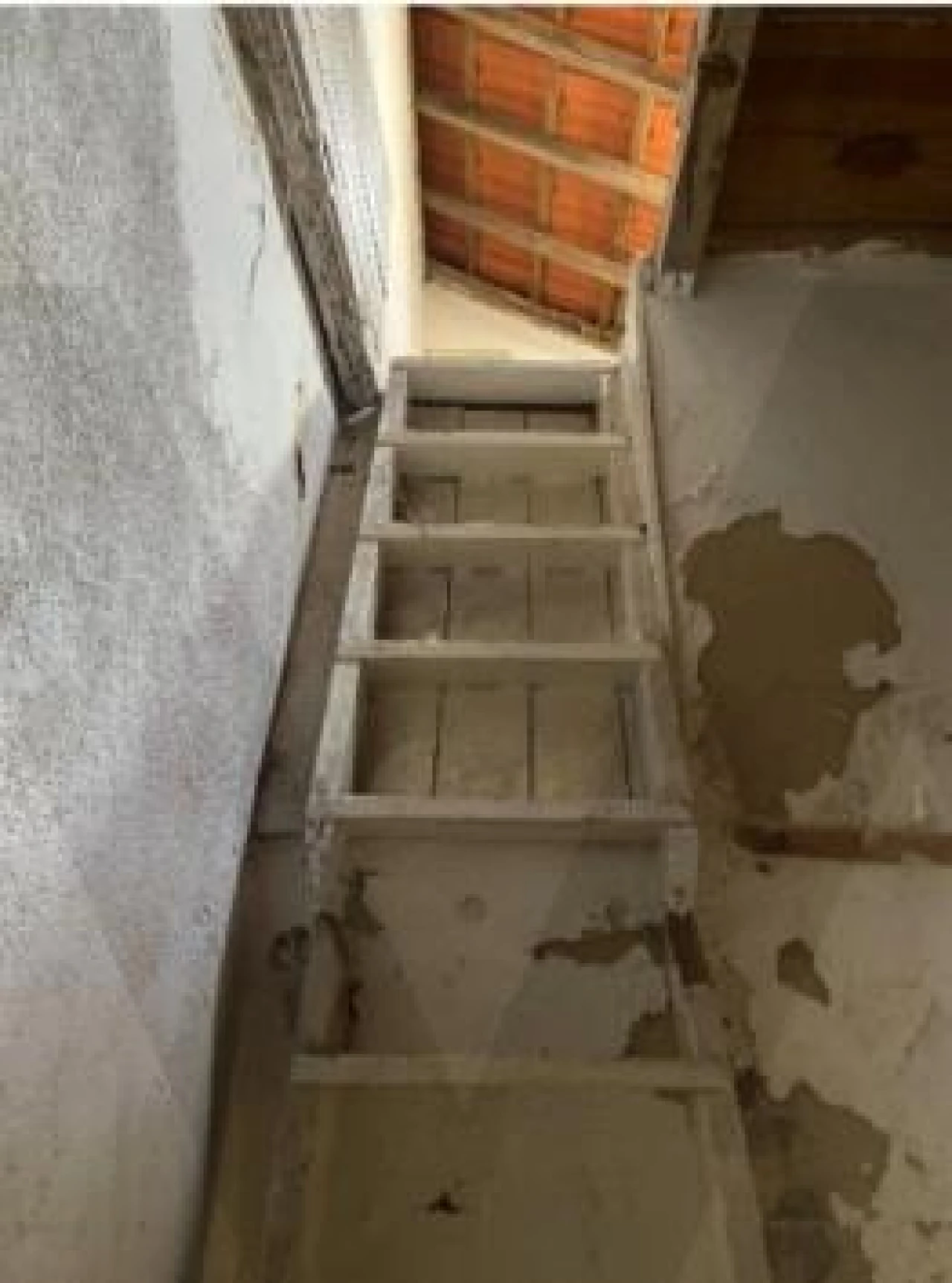 Moradia T2 para Venda em Santa Maria do Castelo e Santiago e Santa Susana Foto 15