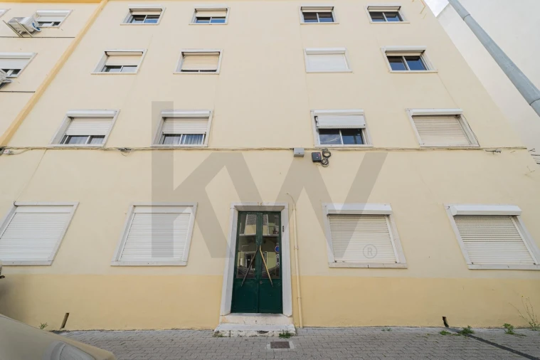Apartamento T3 para Venda em Amora Foto 27
