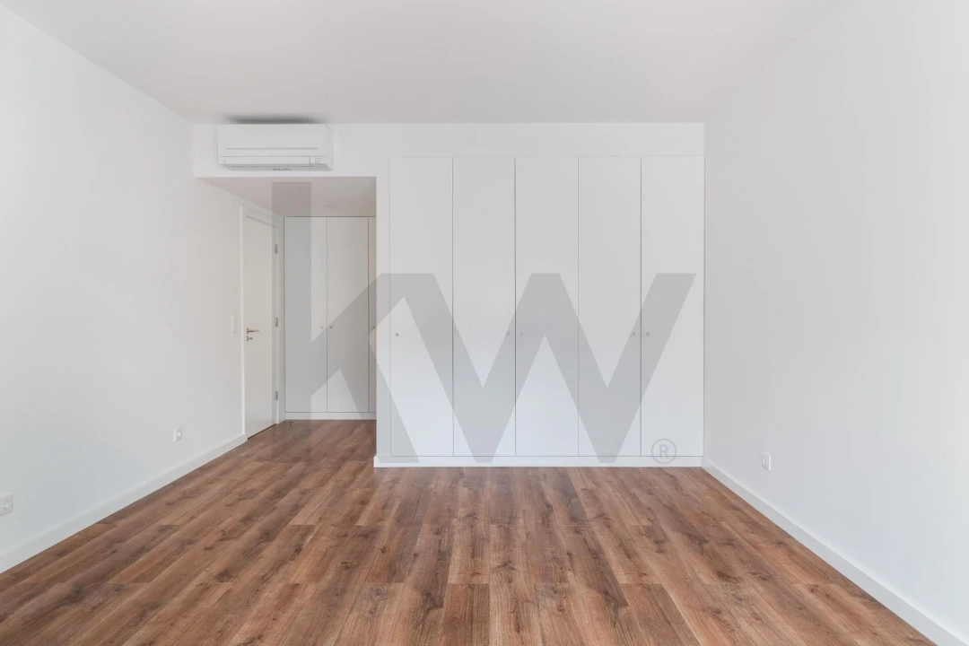 Apartamento T2 para Arrendamento em Avenidas Novas Foto 8