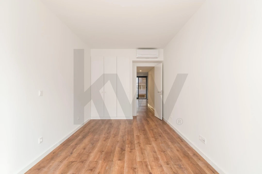 Apartamento T2 para Arrendamento em Avenidas Novas Foto 9