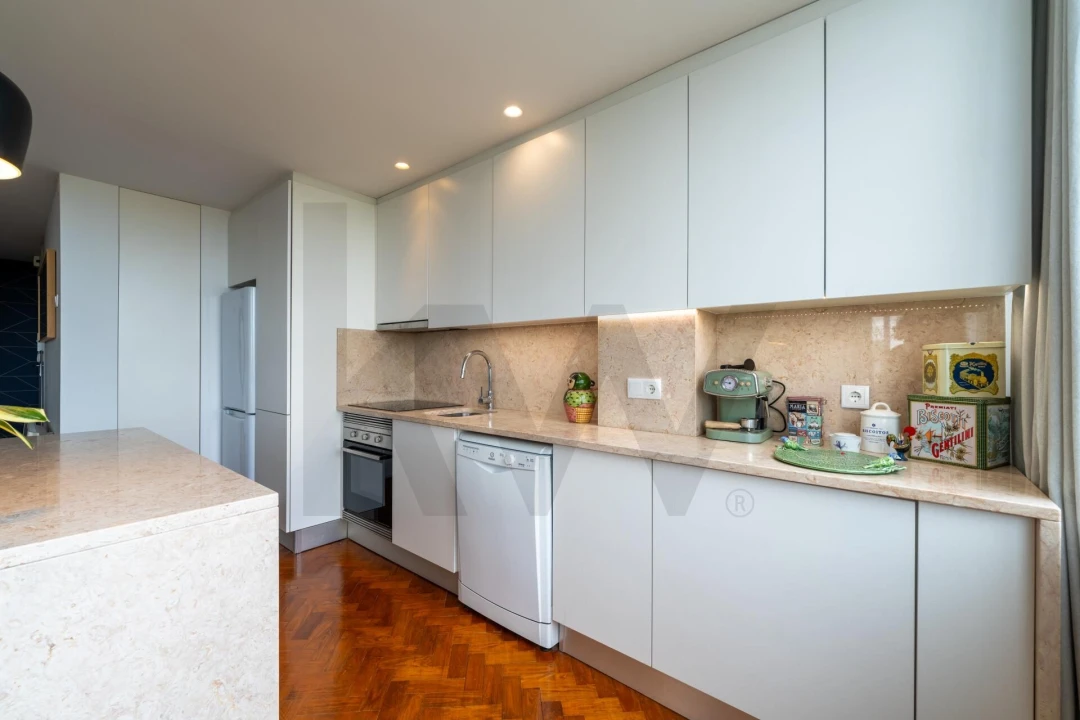 Apartamento T2 para Arrendamento em São Vicente Foto 7