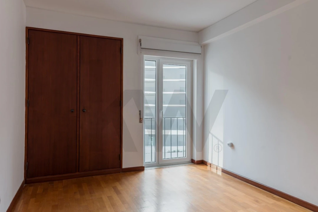 Apartamento T3 para Arrendamento em Lumiar Foto 22