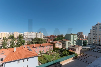 Apartamento T3 para Arrendamento em Lumiar
