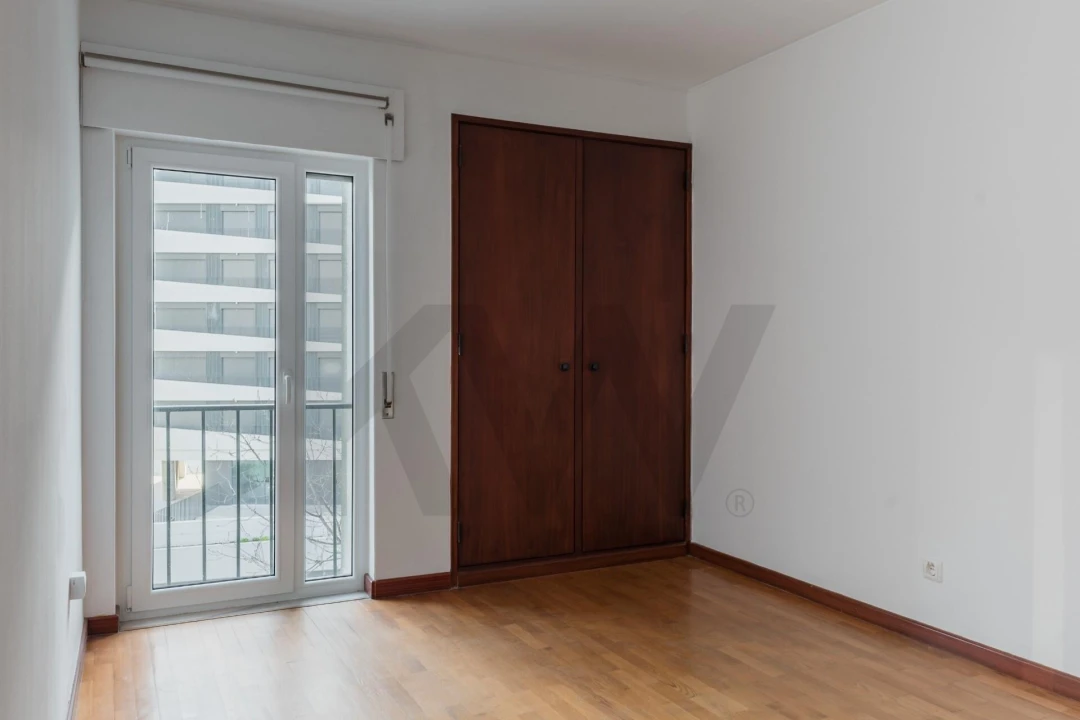 Apartamento T3 para Arrendamento em Lumiar Foto 16