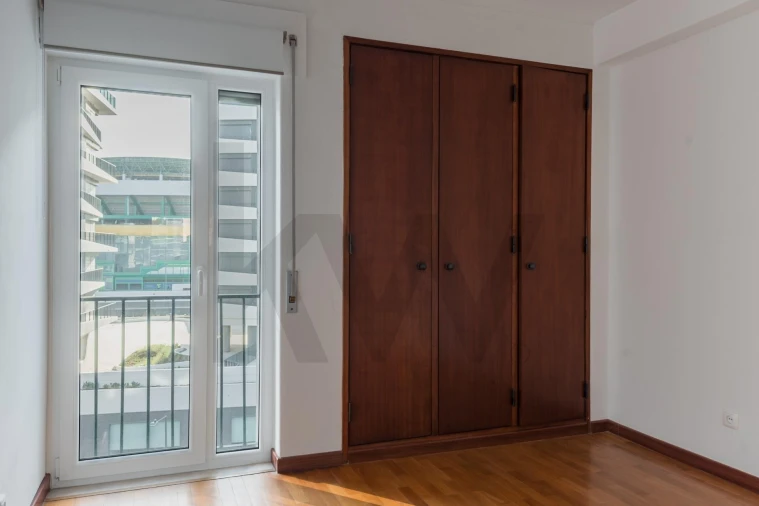 Apartamento T3 para Arrendamento em Lumiar Foto 19