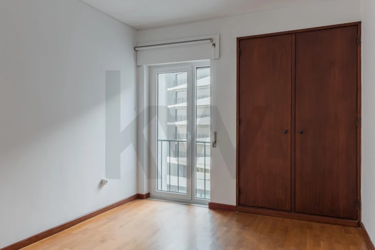 Apartamento T3 para Arrendamento em Lumiar Foto 17