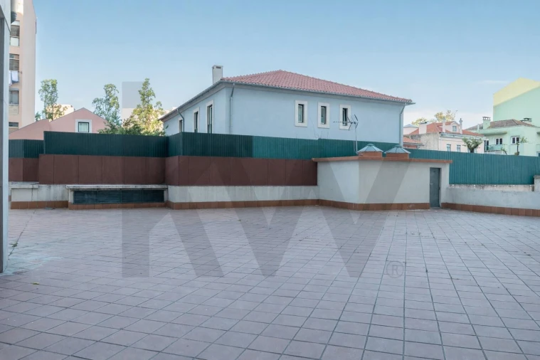 Apartamento T3 para Arrendamento em Lumiar Foto 32
