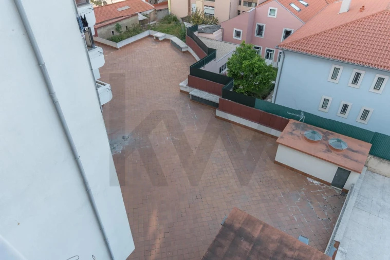 Apartamento T3 para Arrendamento em Lumiar Foto 29