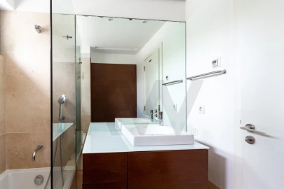 Apartamento T1 para Arrendamento em Alvalade
