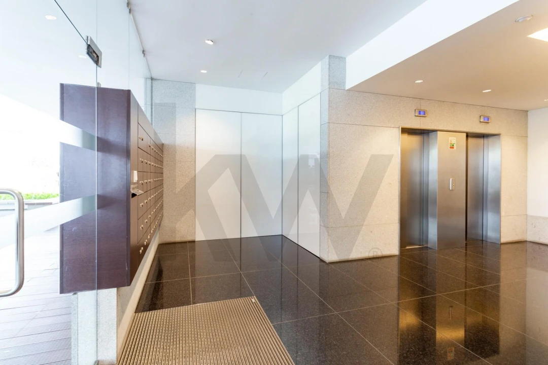 Apartamento T1 para Arrendamento em Alvalade Foto 24