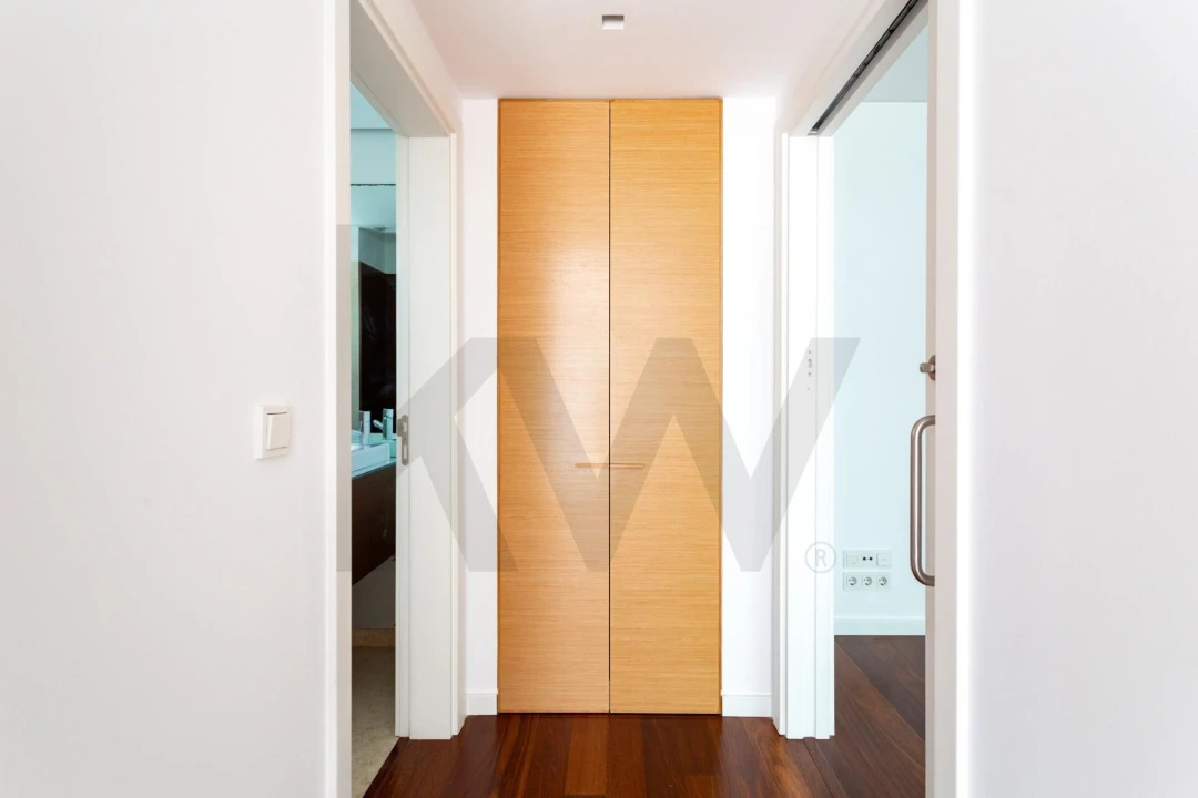 Apartamento T1 para Arrendamento em Alvalade Foto 15