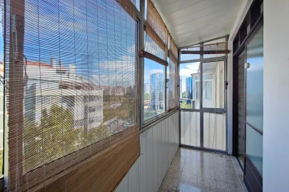 Apartamento T3 para Arrendamento em São Domingos de Benfica