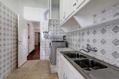 Apartamento T3 para Arrendamento em São Domingos de Benfica