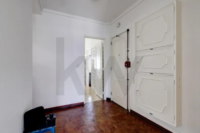 Apartamento T3 para Arrendamento em São Domingos de Benfica