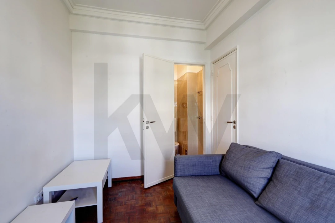 Apartamento T3 para Arrendamento em São Domingos de Benfica Foto 9